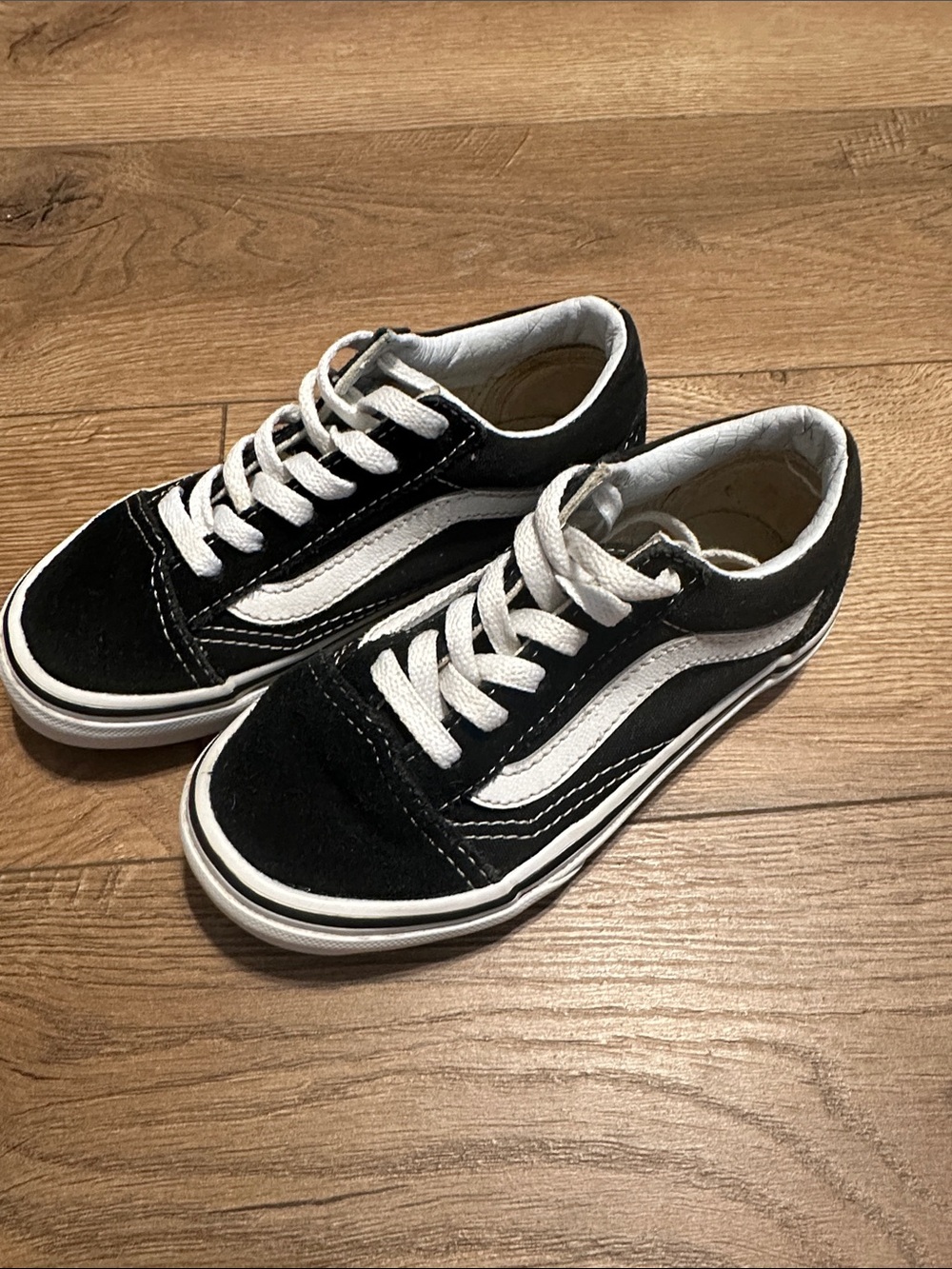 Vans Kids Black & White Low-Top Skate Sneakers